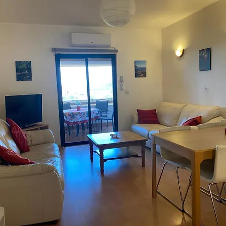 Paul And Maria Sea View *